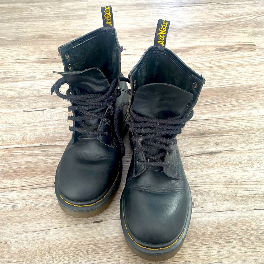 Vintage Dr. Martens 1460 Boots